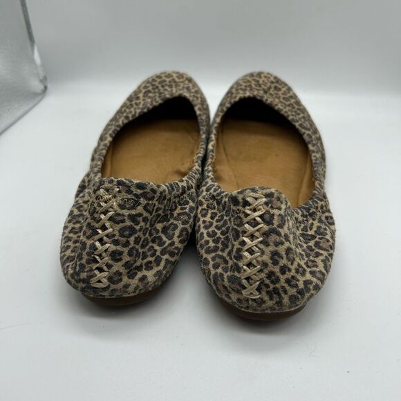 Lucky Brand Emmie Scrunch Flat in Leopard Print - Picture 4 of 10